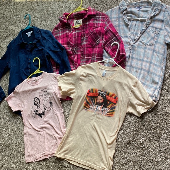 Multiples Tops - 🖤 Women’s Size Small Lot Bundle of 5